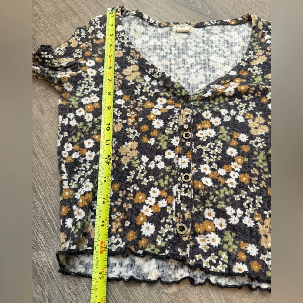 Billabong Long Sleeve Cropped Floral Top Small - Picture 5 of 8